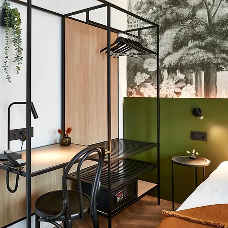 Urban Yard Hotel