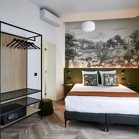Urban Yard Hotel