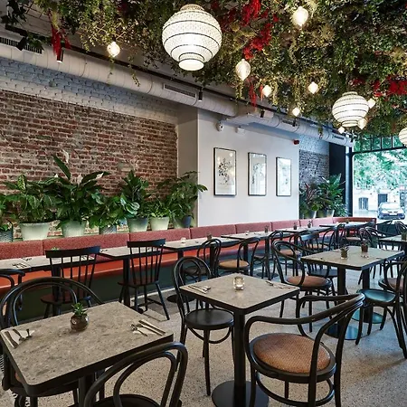 Urban Yard Hotel 3*