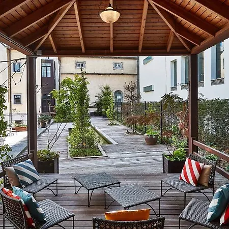 Urban Yard Hotel 3*