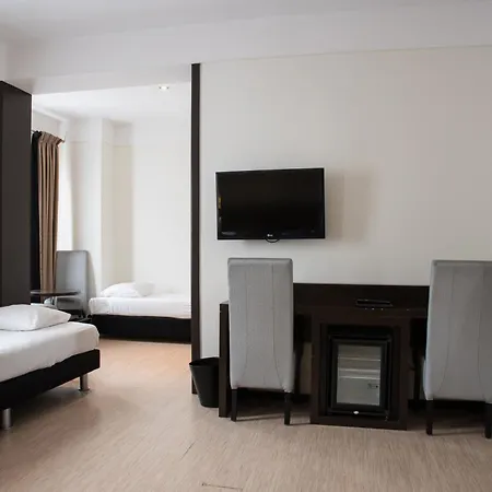 Hotel Urban Yard 3*