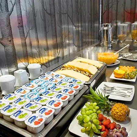 Urban Yard Hotel 3*